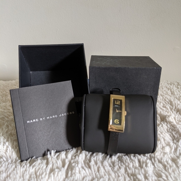 Marc Jacobs Classic Watch - Picture 1 of 7